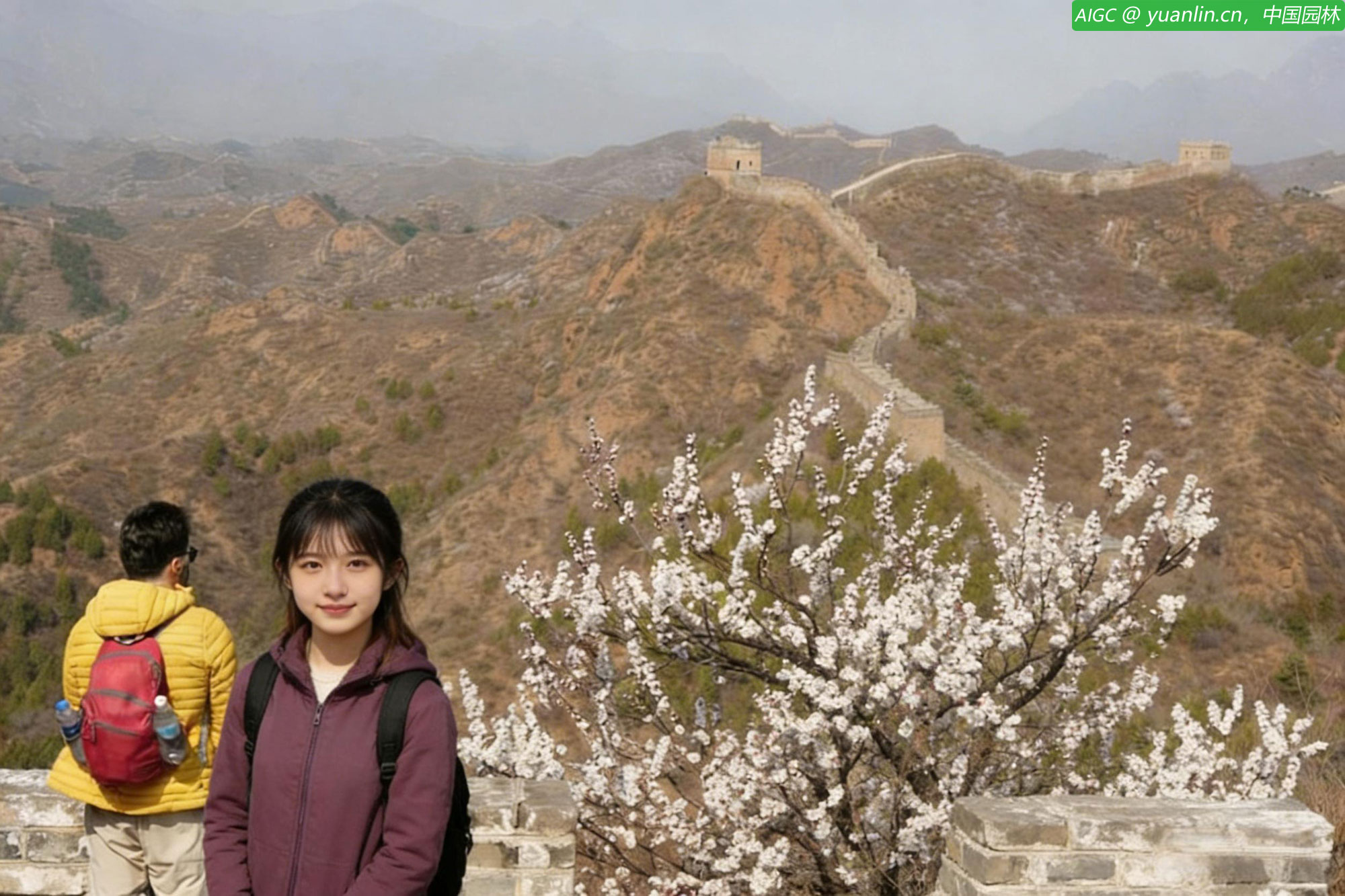 河北省承德市滦平县的金山岭长城，山花烂漫